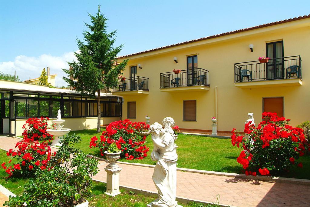 Le Naiadi Park Hotel Sul Lago Bolsena Kültér fotó